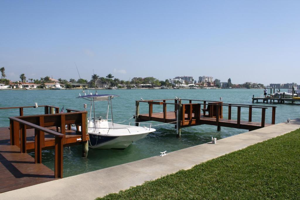 Westwinds Waterfront Resort St. Pete Beach Cameră foto
